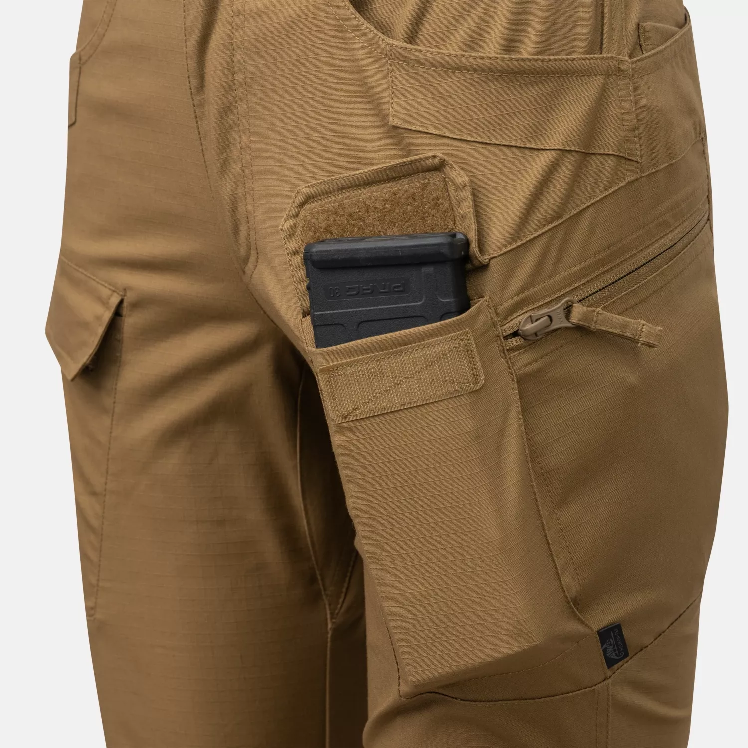 Женские брюки UTP (Women's UTP Pants) — посадка на фигуре