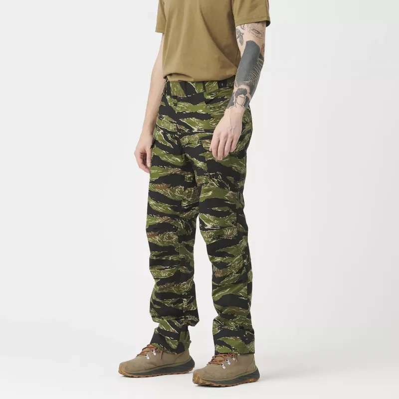 Брюки Helikon-Tex UTP® PolyCotton Stretch Ripstop — городские тактические брюки
