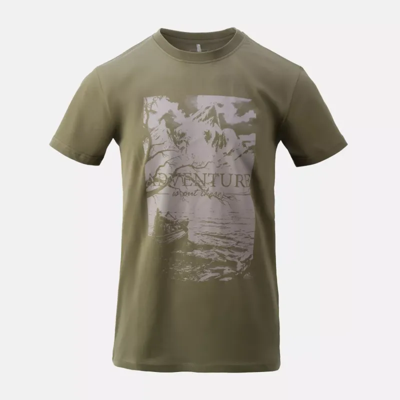 Футболка с принтом «Приключения ждут вас» (T-shirt (Adventure Is Out There)) | Helikon-Tex