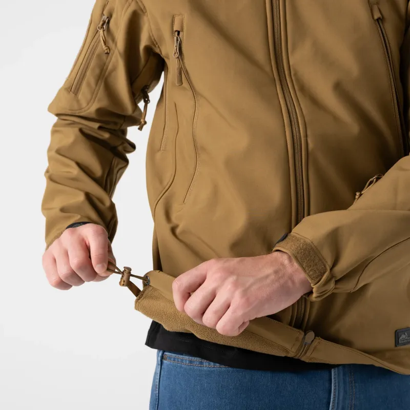 Куртка Gunfighter из ткани Shark Skin с ветрозащитой (Gunfighter Jacket - Shark Skin Windblocker) | Helikon-Tex