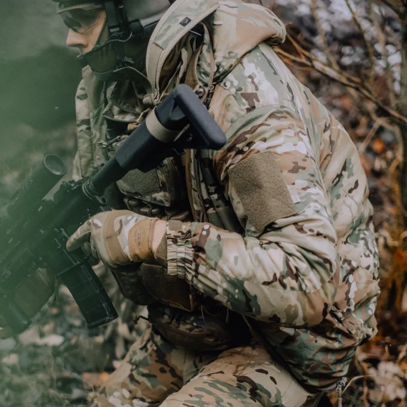 Лёгкая зимняя куртка Helikon-Tex Level 7 — камуфляж MultiCam